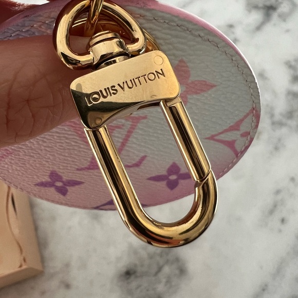 Louis Vuitton pink purple spring in the city bag charm keychain from Spring 2022 - Picture 7 of 9